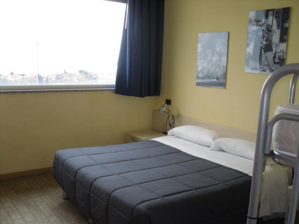 Hostel San Marino Ngoại thất bức ảnh