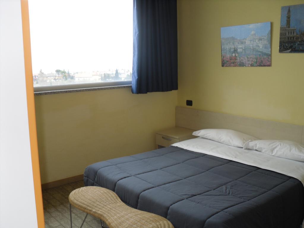 Hostel San Marino Ngoại thất bức ảnh